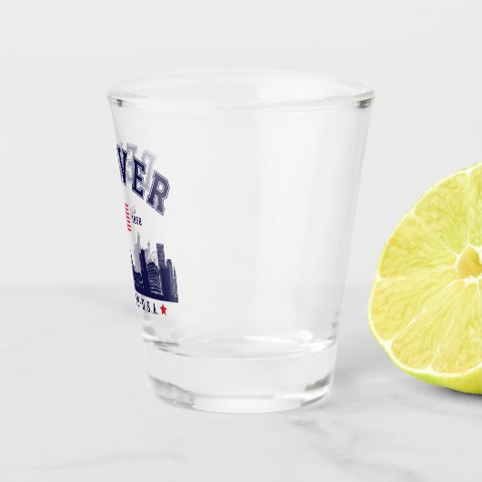 Denver CO Skyline Souvenir Design Schnapsglas (Rechts)