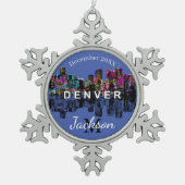 Denver in Graffiti Schneeflocken Zinn-Ornament (Vorderseite)