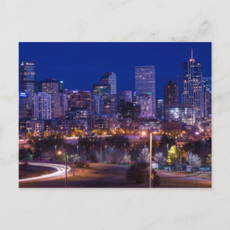 Denver Skyline bei Nacht - Colorado Postkarte