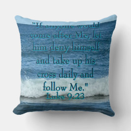 Deny Yourself Square Pillow Kissen