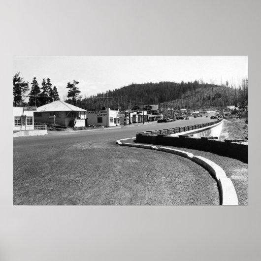 Depoe Bay, Oregon Town View am Seeufer Poster (Vorne)