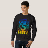 Der 5. Grade Junge am ersten Schultag Sweatshirt (Vorne ganz)