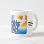 Der AAWA Aktivistenbecher Jumbo-Tasse (Vorderseite Rechts)