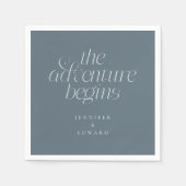Der Abenteuerbeginn Schieferblau Moderne Typografi Serviette (Vorderseite)