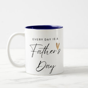 Der Alltag ist der Vatertag Zweifarbige Tasse
