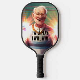 Der alte Mann triumphiert mit deinem Namen Pickleball Schläger