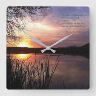 Der Anfang der Weisheit.... Quadratische Wanduhr