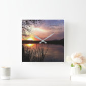 Der Anfang der Weisheit.... Quadratische Wanduhr (Zuhause)