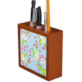 Der angenehme Frühling auf einem Schreibtisch-Orga Stifthalter