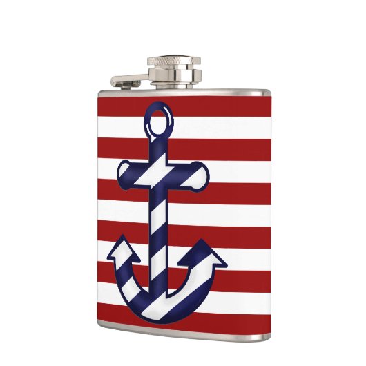 Der Anker-Flasche des Seeschiffs Flachmann (Links)