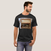 Der antike Klotz des Schiffs T-Shirt (Vorne ganz)