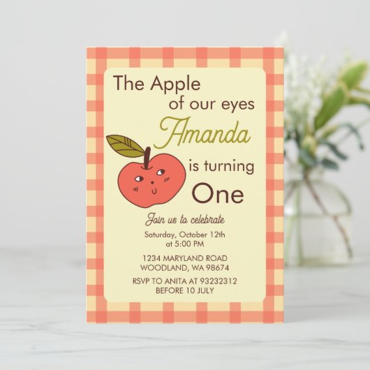 Der Apfel unserer Augen niedlicher Apfel Einladung (Stehend Vorderseite)