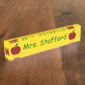 Der Apple-rotes grünes gelbes personalisiertes des Namensplakette (Seite)