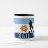 Der argentinische Flag-Fußballspieler verwendet Pu Tasse (Zentrum)
