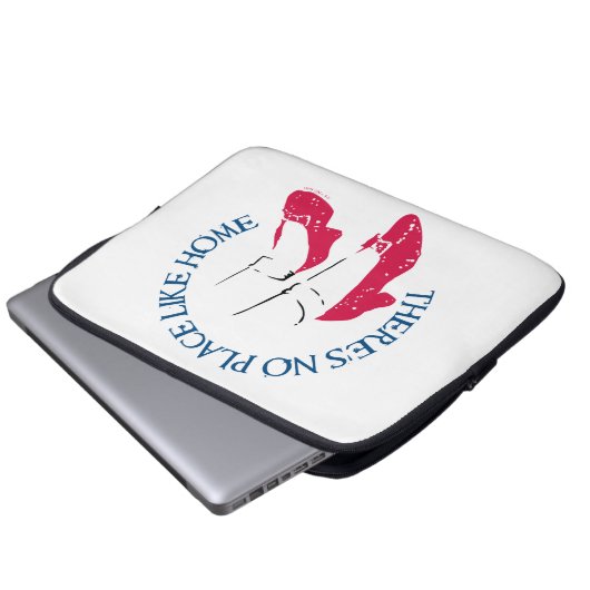 Der Assistent von OZ™ | Es gibt keinen Ort wie Zuh Laptopschutzhülle (Vorne Knopf)