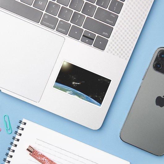 Der Atlas V541 startet im Orbit. Aufkleber (Laptop mit iPhone)