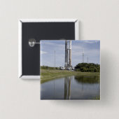 Der Atlas V/Centaur kommt auf der Startcompl an Button (Vorne & Hinten)