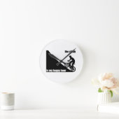 Der Aufstieg ist meine glückliche Stunde Runde Wanduhr (Zuhause)