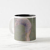 Der Badegast oder der Taucher, 1877 Zweifarbige Tasse (Vorderseite Links)