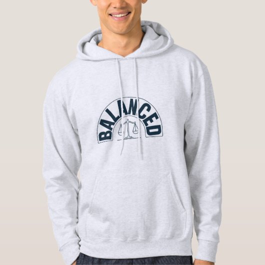 Der Balanced Hoodie (Vorderseite)