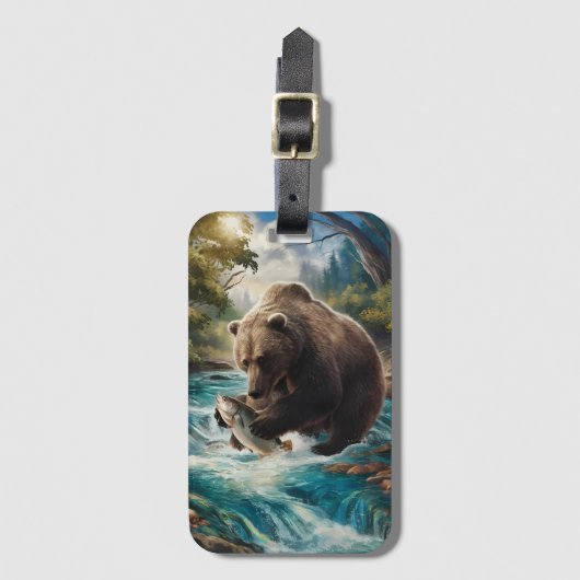 Der Bär mit dem goldenen Fisch Gepäckanhänger (Vorderseite Vertikal)