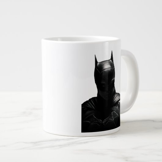 Der Batman in Shadow Jumbo-Tasse (Vorderseite Rechts)