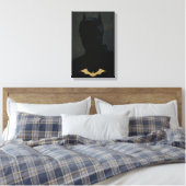 Der Batman mit dem goldenen Bat-Symbol Leinwanddruck (Insitu (Schlafzimmer))