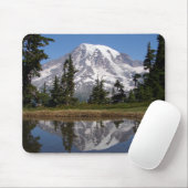 Der Berg Rainier spiegelt sich im Bergsee wider Mousepad (Mit Mouse)