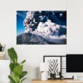 Der Berg St. Helens bläst ihr Oben Poster (Heimbüro)