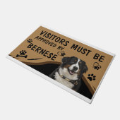 Der Besuch muss von Springer Bernese genehmigt wer Fußmatte (Schrägansicht)