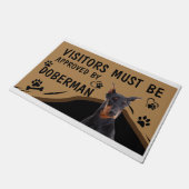 Der Besuch muss von Springer Doberman genehmigt we Fußmatte (Schrägansicht)