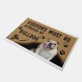 Der Besucher muss von Springer Bulldog zugelassen  Fußmatte (Schrägansicht)