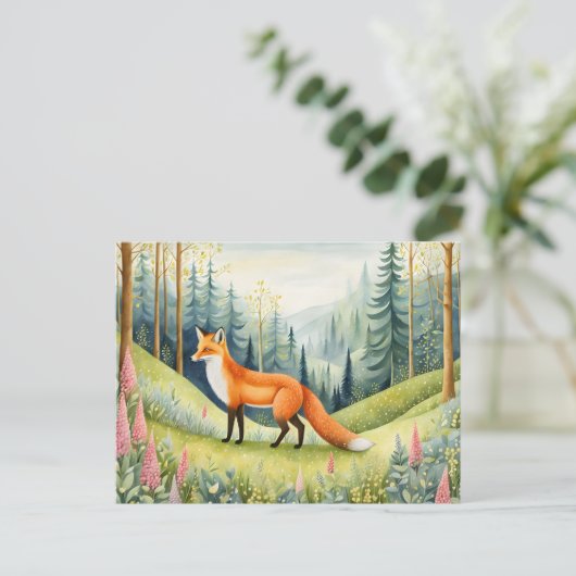 Der bezaubernde Waldfox in einem blühenden Wald Postkarte (Stehend Vorderseite)