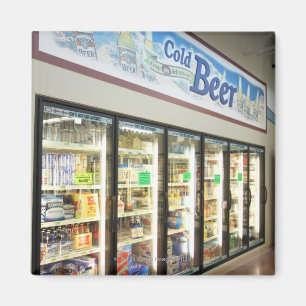 Der Bierabschnitt eines Iowa-Gemischtwarenladens. Magnet