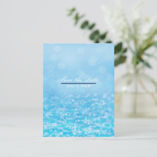 Der blaue Meerwasserstrand Save the Date Ankündigungspostkarte (Stehend Vorderseite)