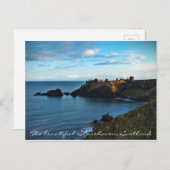 Der Blick auf das zauberhafte Dunnottar-Schloss is Postkarte (Vorne/Hinten)