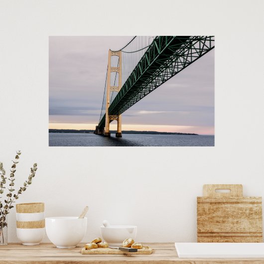 Der Blick auf die Mackinac-Brücke vom Lake Michiga Poster (Küche)