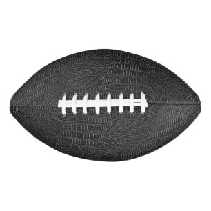 Der Blick auf die schwarze realistische Alligatorh Football