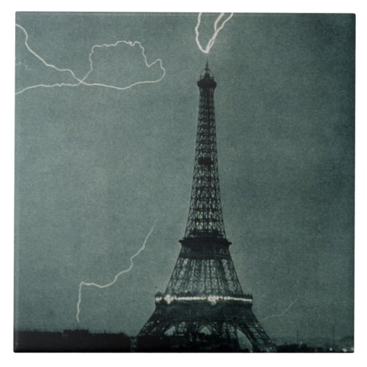 Der Blitz trifft auf den Eiffelturm Fliese (Vorderseite)