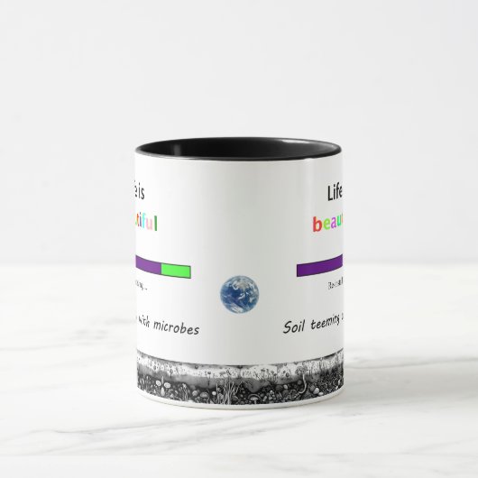 Der Boden, der mit Mikroben aufwimmelt, ist schön Tasse (Zentrum)