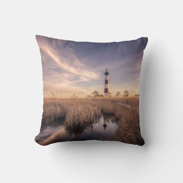 Der bodie-Insel-Leuchtturm am Sonnenuntergang Kissen (Vorderseite)
