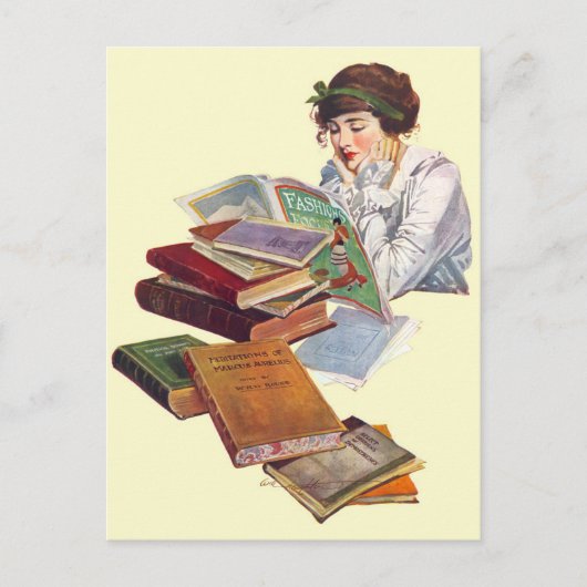 Der Bookworm liest ein Modemagazin Postkarte (Vorderseite)