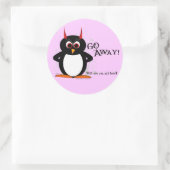 Der böse Pinguin geht weg! Runder Aufkleber (Tasche)