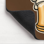 Der Brewmaster braucht eine Bier-Tasse Mousepad (Ecke)