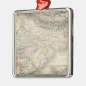 Der britische Besitz in den Ostinseln Silbernes Ornament (Links)