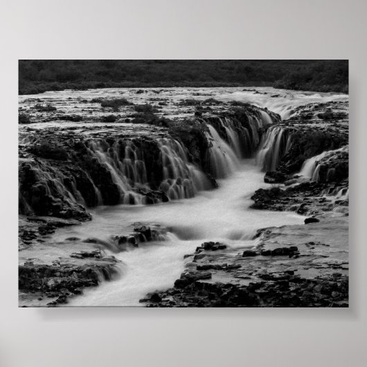Der Bruararfoss-Wasserfall in Island Poster (Vorne)