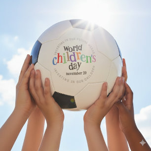 Der bunte glückliche Weltkindertag Fußball