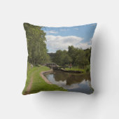 Der Caldon Canal Cheddleton Staffordshire Kissen (Rückseite)