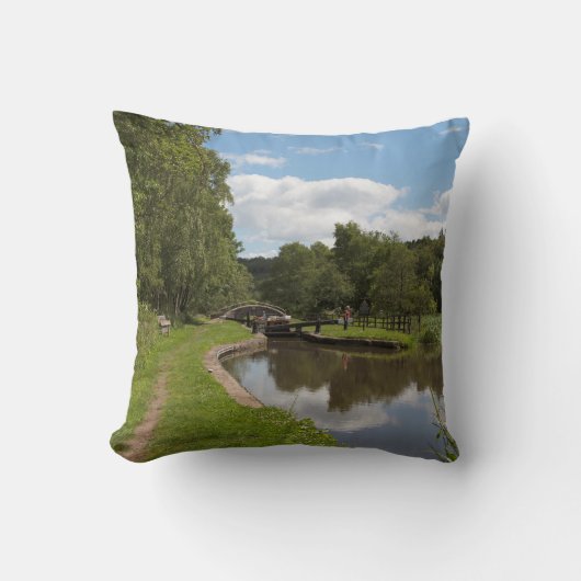 Der Caldon Canal Cheddleton Staffordshire Kissen (Vorderseite)
