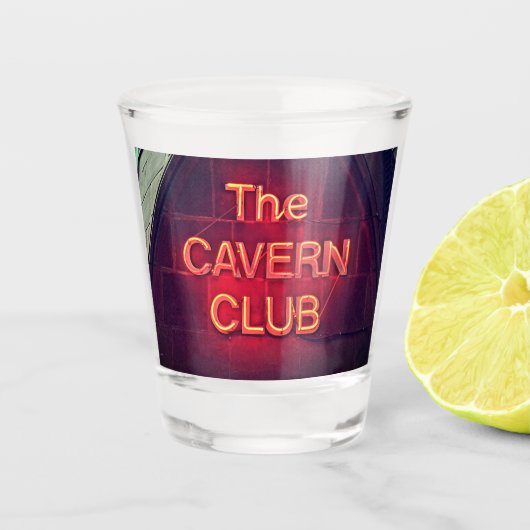 Der Cavern Club Schnapsglas (Vorderseite)